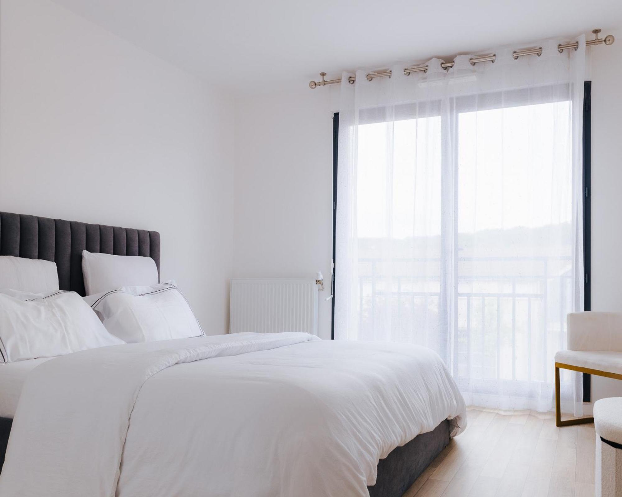 Appartement Luxueux, Neuf & Equipe A Versailles, Saint-Cyr-lʼÉcole Dış mekan fotoğraf