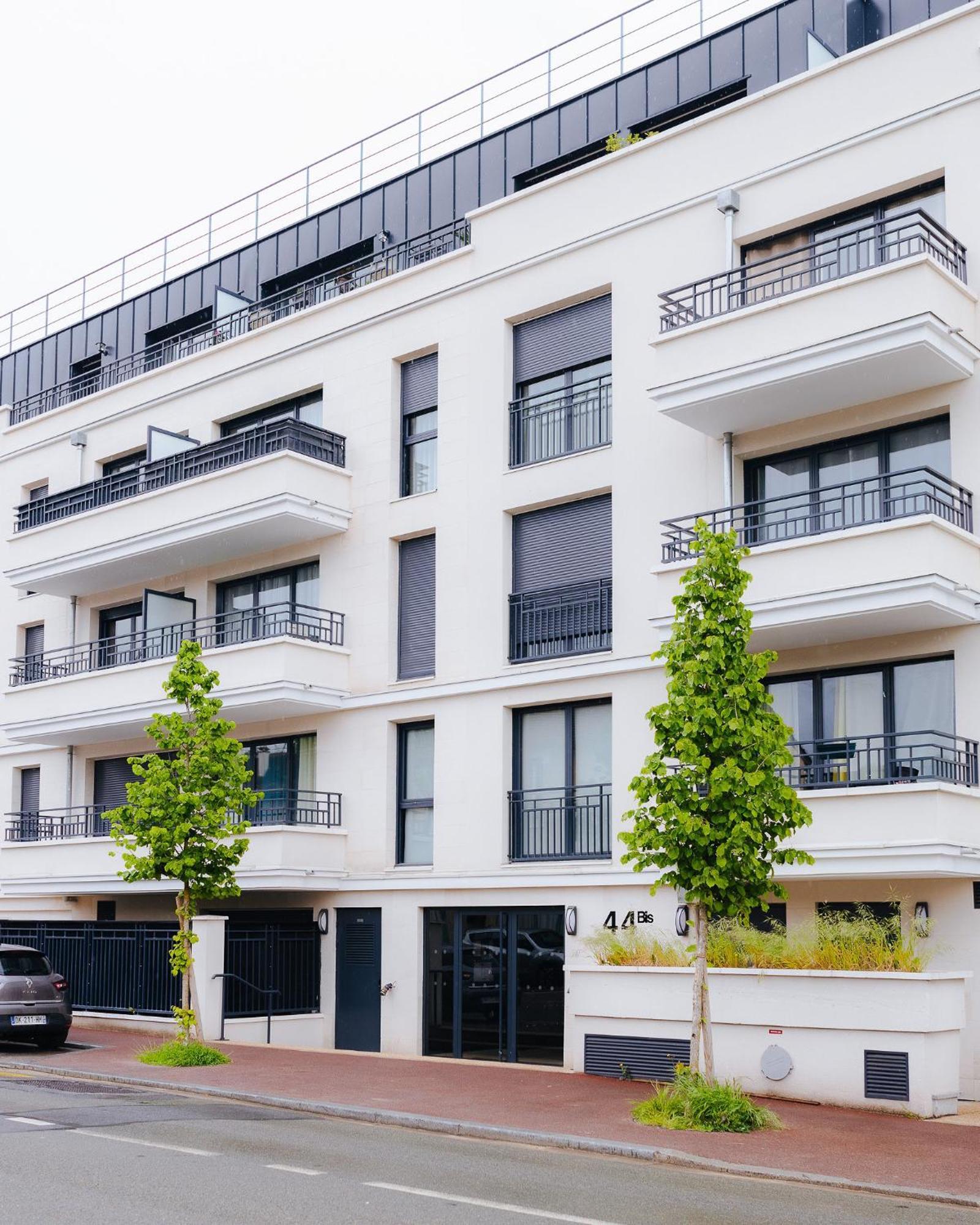 Appartement Luxueux, Neuf & Equipe A Versailles, Saint-Cyr-lʼÉcole Dış mekan fotoğraf